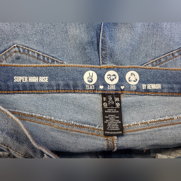 Rewash 90's Mom Vintage Revival Super High Rise. NEW! - Picture 3 of 7